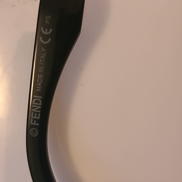 Eyeglasses - Picture 4 of 5